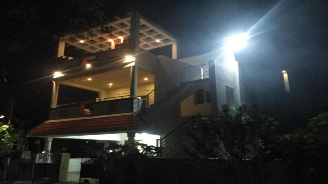 Castle 50 Villa Coimbatore Ngoại thất bức ảnh
